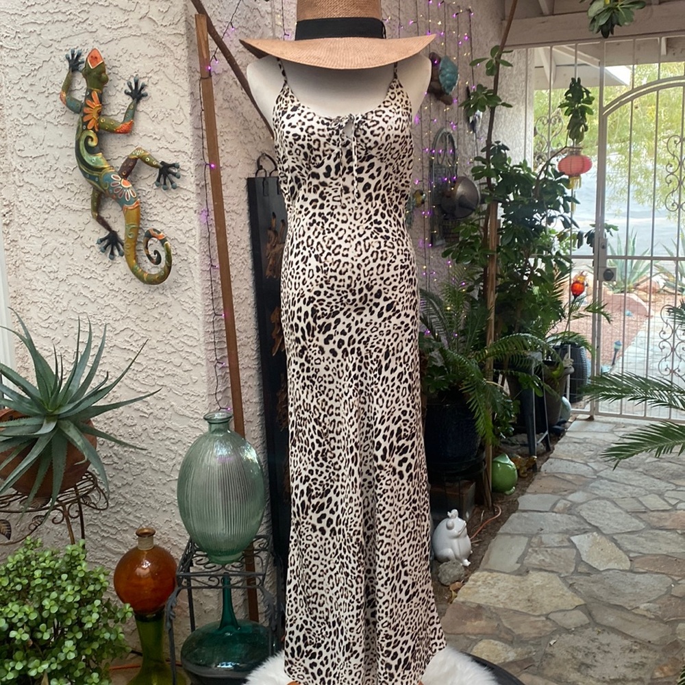 🤎▪️🤎SEXY SPAGHETTI STRAP ANIMAL PRINT MIDI DRESS🤎▪️🤎